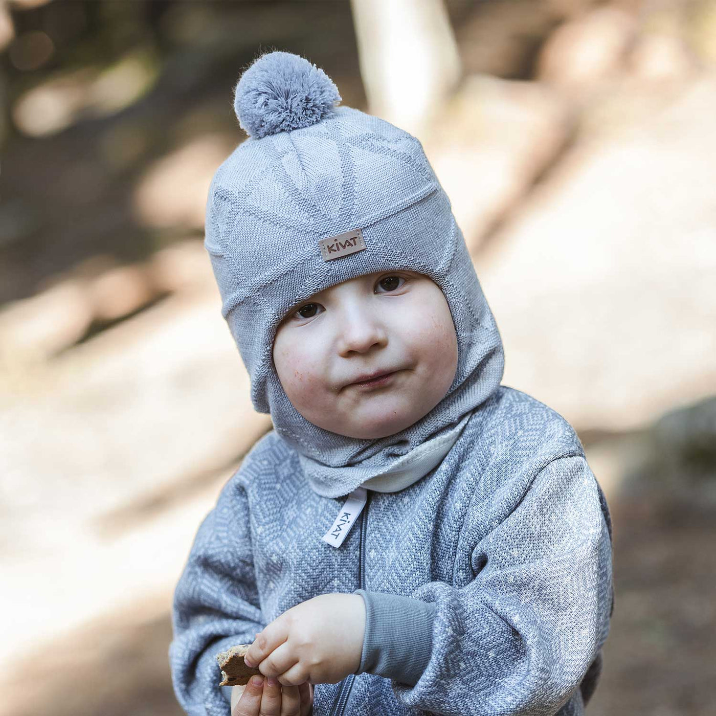 KIVAT Polku tupsukypärämyssy, merinovillaa, lapsen päässä